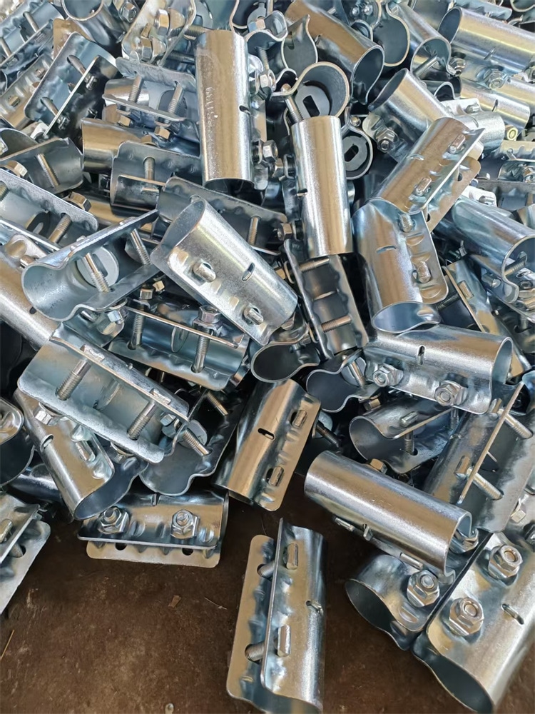 镀锌扣件